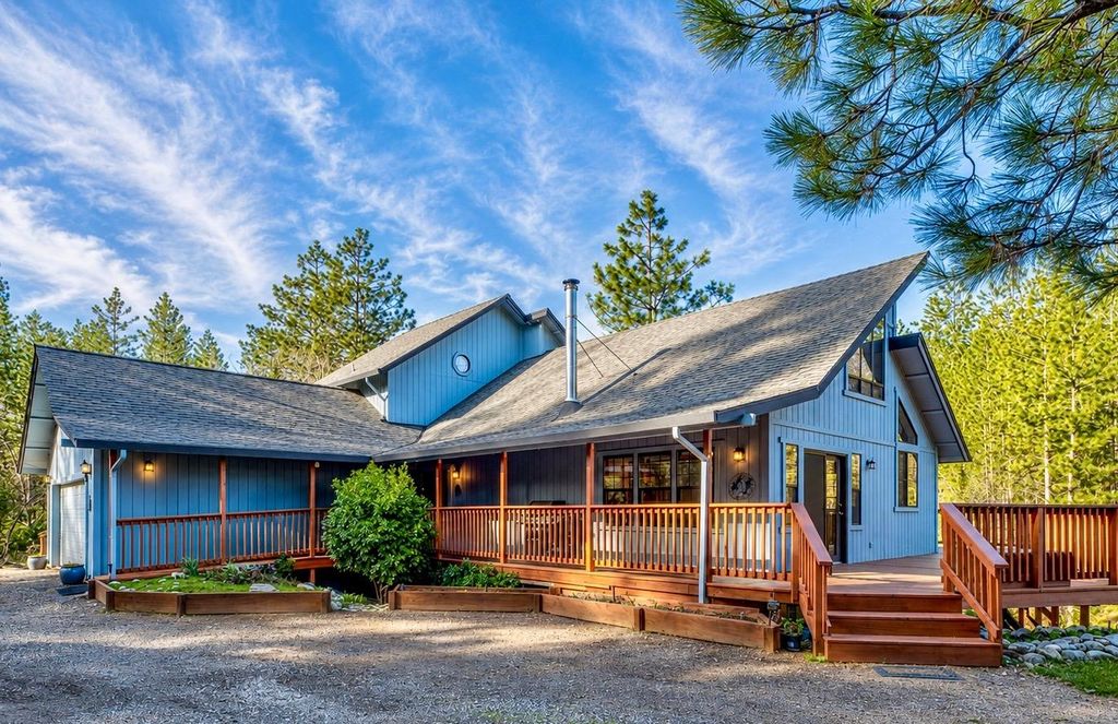 24275 Grand View Ave, Colfax, CA 95713