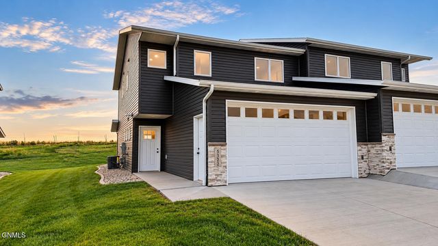 5322 Welder Avenue, Bismarck, ND 58503 property photo