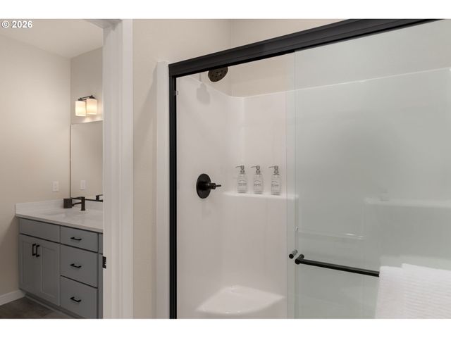 3413 Se EVERWOOD Ln, Hillsboro, OR 97123