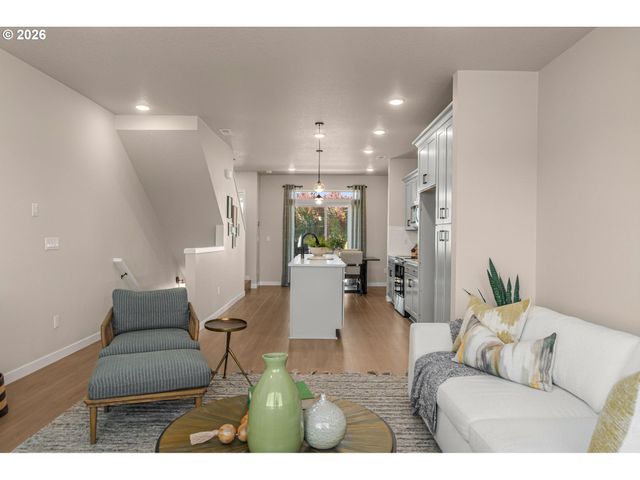 3413 Se EVERWOOD Ln, Hillsboro, OR 97123