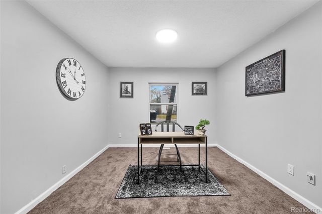 19151 Negaunee, Redford Charter Township, MI 48240