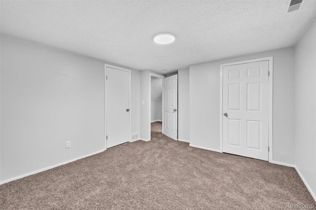 19151 Negaunee, Redford Charter Township, MI 48240