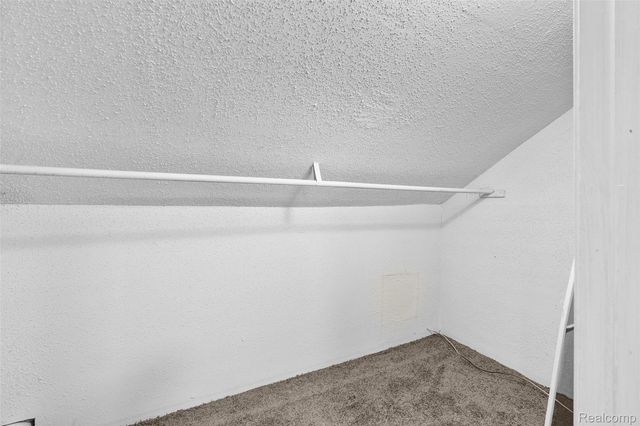 19151 Negaunee, Redford Charter Township, MI 48240