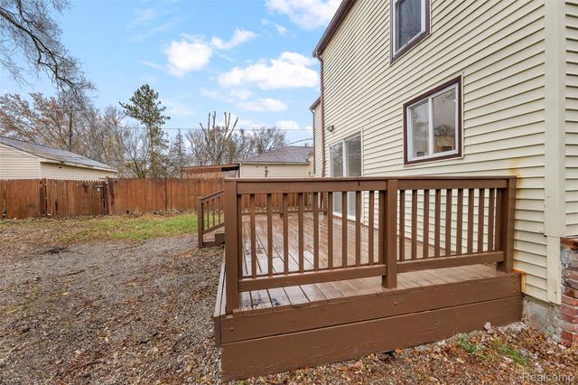 19151 Negaunee, Redford Charter Township, MI 48240