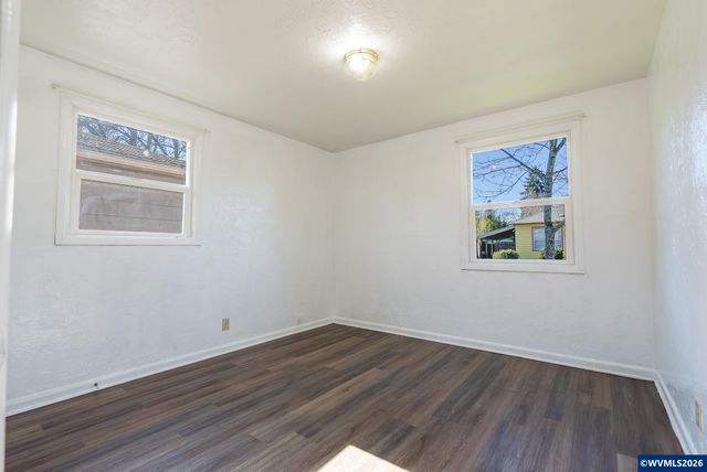 672 Catterlin Av NE, Salem, OR 97301