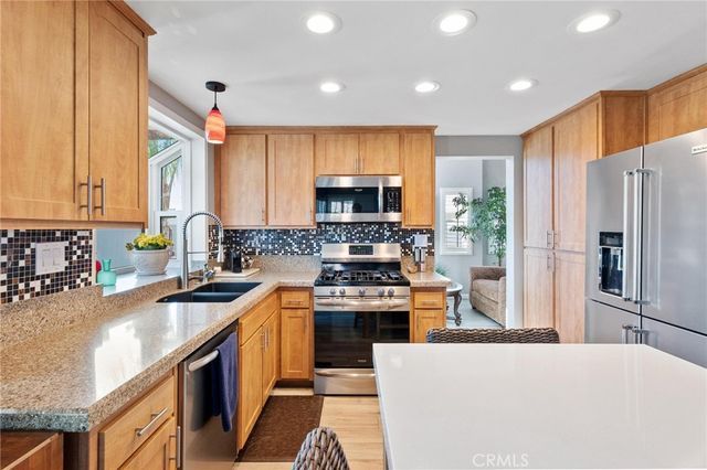 34247 Via Buena, Yucaipa, CA 92399