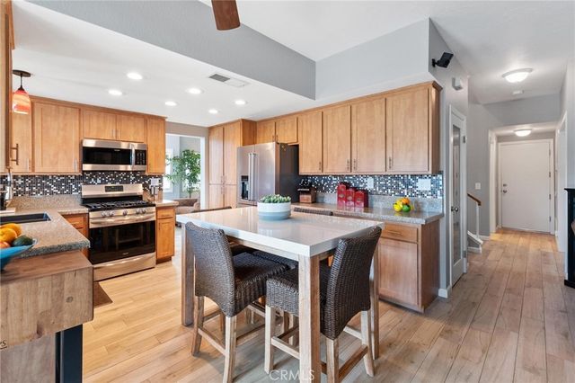 34247 Via Buena, Yucaipa, CA 92399