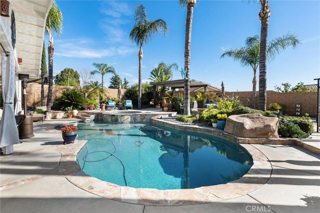 34247 Via Buena, Yucaipa, CA 92399