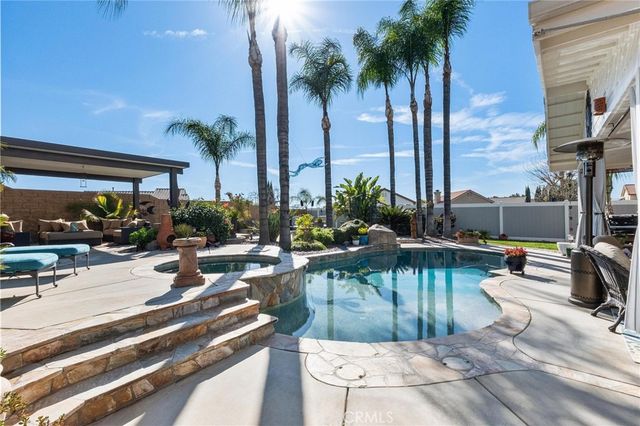 34247 Via Buena, Yucaipa, CA 92399