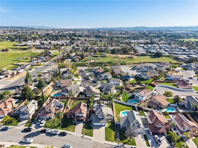 34247 Via Buena, Yucaipa, CA 92399