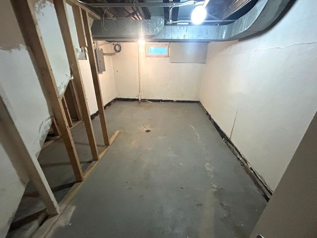 656 E 159th Place, South Holland, IL 60473