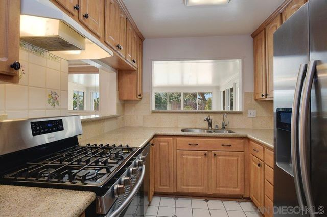 5113 Wilts Pl., San Diego, CA 92117