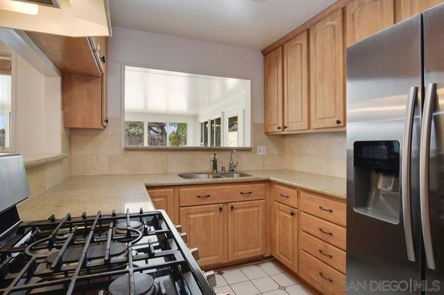 5113 Wilts Pl., San Diego, CA 92117