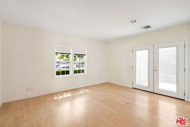 1221 N Frederic Street, Burbank, CA 91505