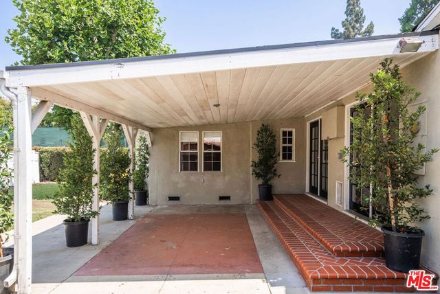 1221 N Frederic Street, Burbank, CA 91505