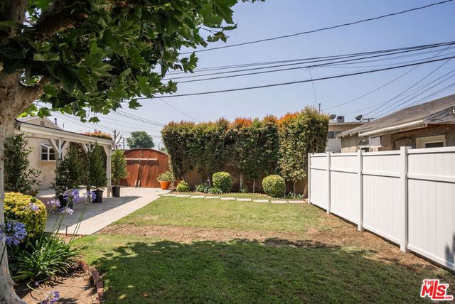 1221 N Frederic Street, Burbank, CA 91505