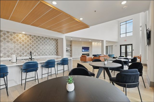 2700 Old Denton Road 1044, Carrollton, TX 75007