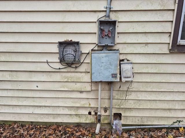 211 N M Street, Muskogee, OK 74403