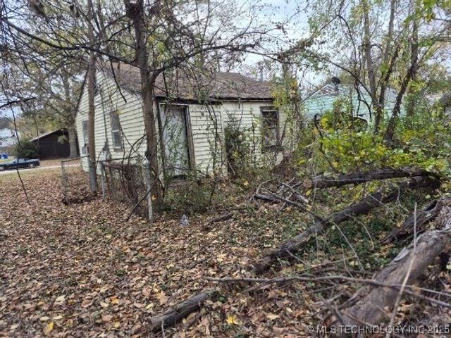 211 N M Street, Muskogee, OK 74403