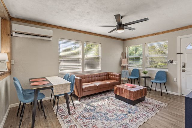 4517 S Waco Avenue, Tulsa, OK 74107