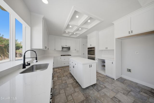 337 Morningside Terrace, Palmdale, CA 93551