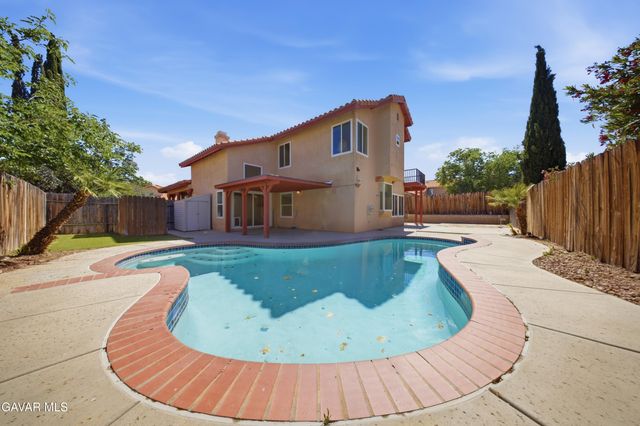 337 Morningside Terrace, Palmdale, CA 93551