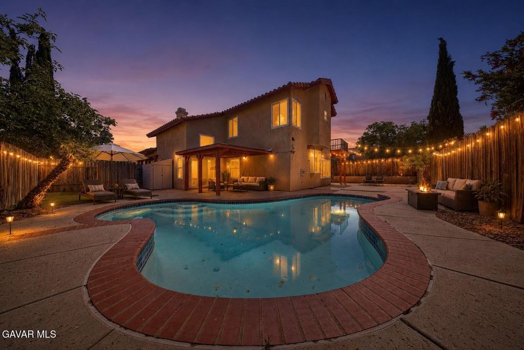 337 Morningside Terrace, Palmdale, CA 93551