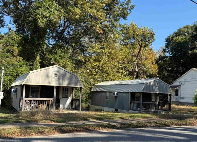 124 W College, A & B Avenue, Monticello, AR 71655