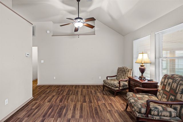 1517 Hayloft Lane, Granbury, TX 76048