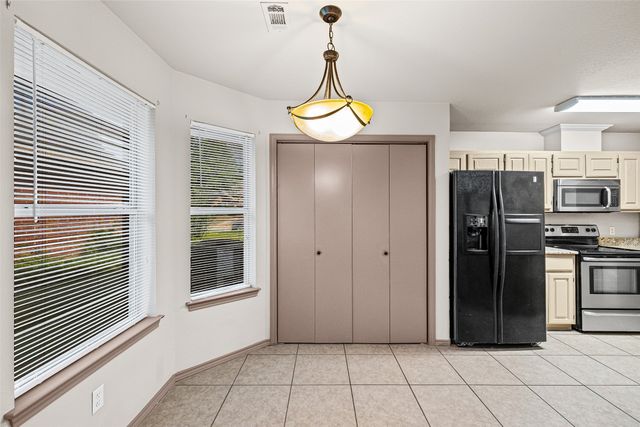 1517 Hayloft Lane, Granbury, TX 76048