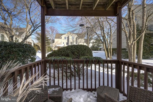 375 WOODLAKE DR, Marlton, NJ 08053