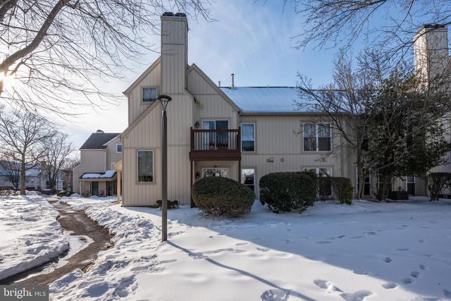 375 WOODLAKE DR, Marlton, NJ 08053