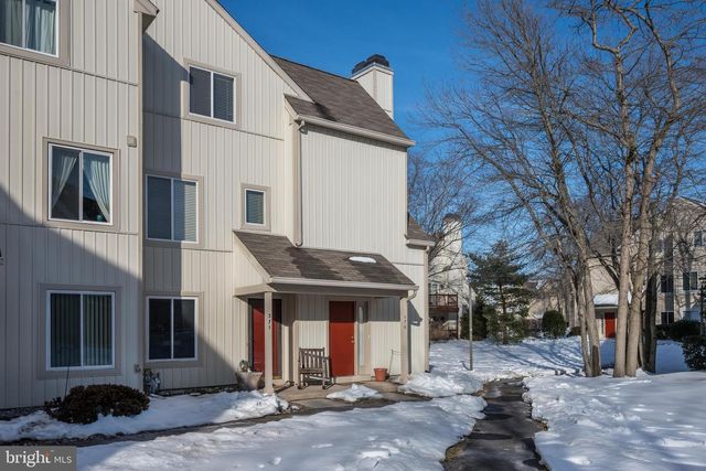 375 WOODLAKE DR, Marlton, NJ 08053