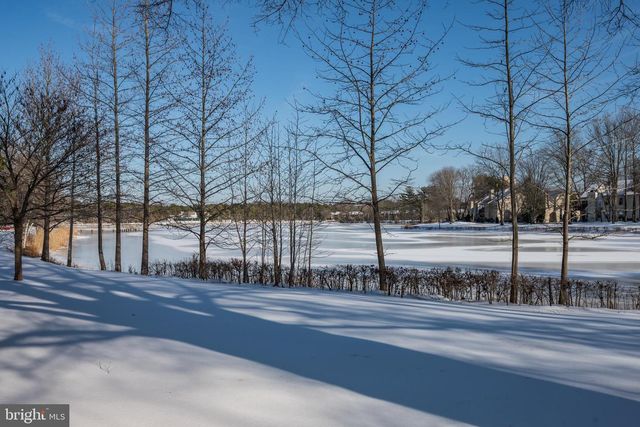 375 WOODLAKE DR, Marlton, NJ 08053