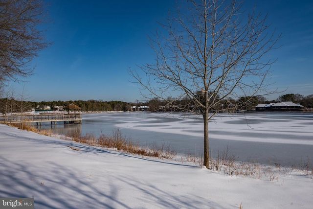 375 WOODLAKE DR, Marlton, NJ 08053