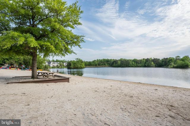 375 WOODLAKE DR, Marlton, NJ 08053