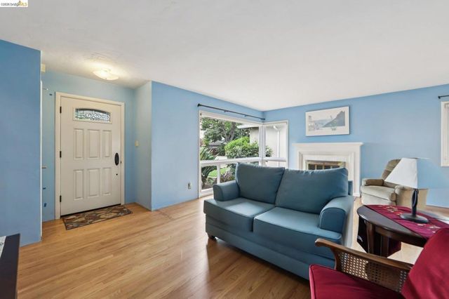 928 Evergreen AVE, San Leandro, CA 94577