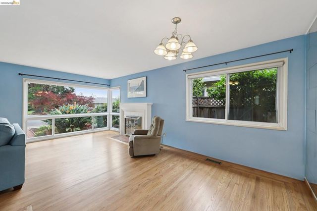 928 Evergreen AVE, San Leandro, CA 94577