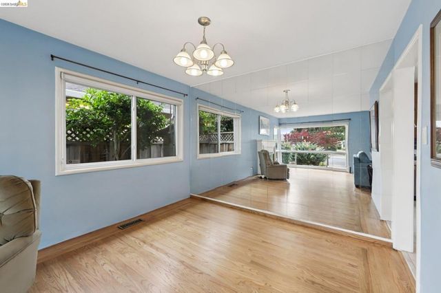 928 Evergreen AVE, San Leandro, CA 94577