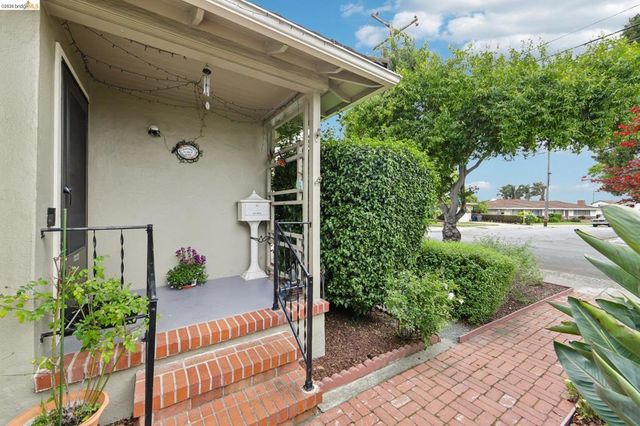 928 Evergreen AVE, San Leandro, CA 94577