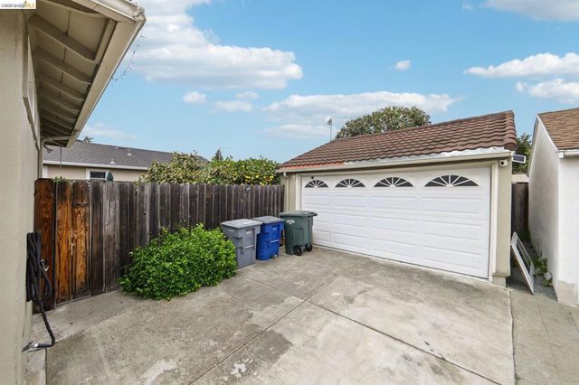 928 Evergreen AVE, San Leandro, CA 94577