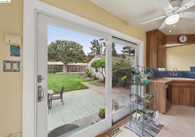 928 Evergreen AVE, San Leandro, CA 94577