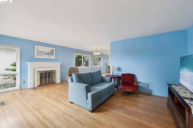 928 Evergreen AVE, San Leandro, CA 94577