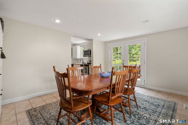 264 Charter Oak Street, Manchester, CT 06040