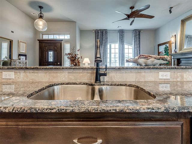 359 Raymond Lane, Piedmont, OK 73078