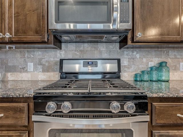 359 Raymond Lane, Piedmont, OK 73078