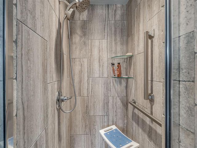 359 Raymond Lane, Piedmont, OK 73078