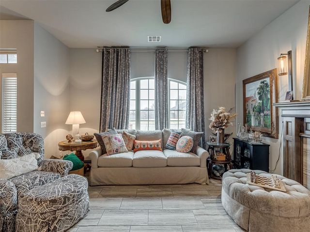 359 Raymond Lane, Piedmont, OK 73078