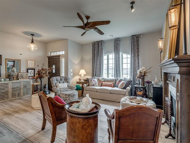 359 Raymond Lane, Piedmont, OK 73078