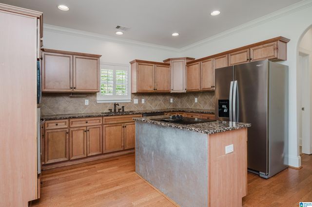 1005 BELVEDERE COVE, Hoover, AL 35242